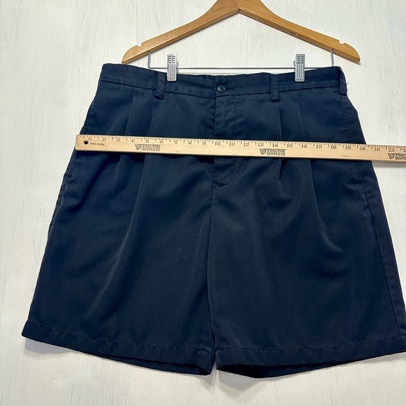 Pebble Beach Golf Shorts Mens 36 Navy Pleated Front Classic Fit - Picture 2 of 6